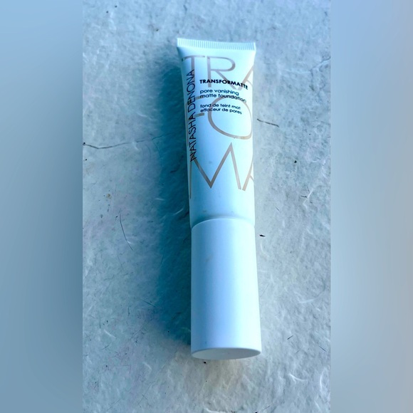 NIB NATASHA DENONA TRANSFORMATTE PORE VANISHING MATTE FOUNDATION IN SHADE: 50WN - Picture 6 of 11